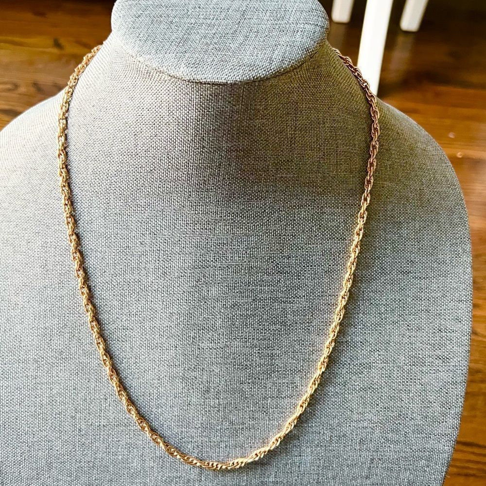 Gold tone chain rope necklace